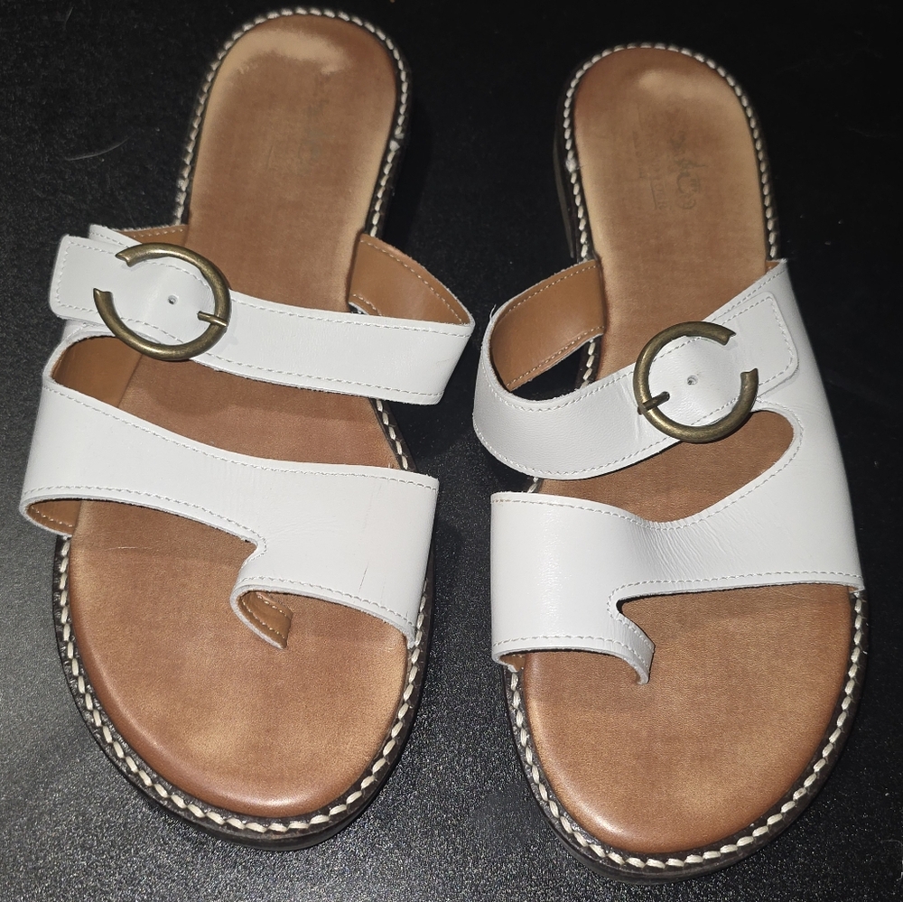 Coach & four womens sandals size 10